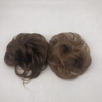 100% moño rizado humano pelo moño desordenado Stock colores moño Rubio Topper para mujeres