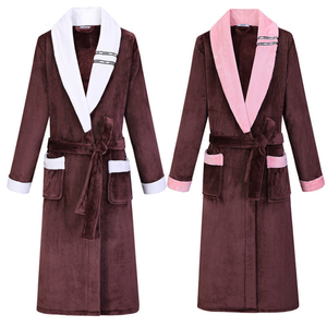 Vente en gros de Robes de bain pour Couple, vêtements de nuit d'hôtel en coton pour hommes et femmes - Product Image 1