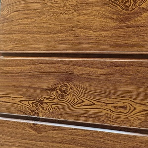 Panneau mural sandwich en polyuréthane à grain <span class=keywords><strong>de</strong></span> bois, <span class=keywords><strong>isolation</strong></span> thermique <span class=keywords><strong>l</strong></span>égère, combinaison modulaire <span class=keywords><strong>de</strong></span> revêtements muraux métalliques - Product Image 2
