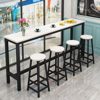 Ensemble de table de pub moderne en bois à hauteur de comptoir pour la cuisine et la salle à manger
