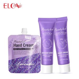 Nouveautés 2024 - Trousse de soin du corps au parfum de lavande pour les voyages - Crème pour les mains et les pieds et gommage pour le corps - Product Image 4