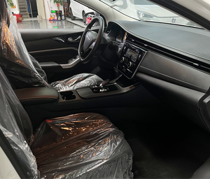 Dongfeng <span class=keywords><strong>Nissan</strong></span> <span class=keywords><strong>Venucia</strong></span> D60 EV PLUS Comfort Edition Big V DD-i <span class=keywords><strong>SUV</strong></span> hybride rechargeable 2023 d'occasion - Product Image 5