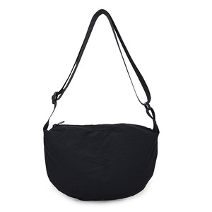 Sac bandoulière demi-lune décontracté personnalisé en nylon imperméable avec logo pour extérieur - Product Image 1