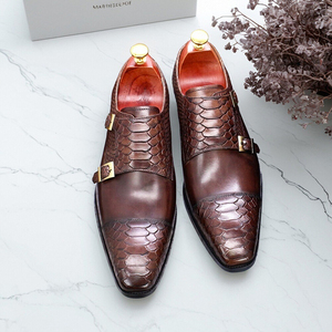 Mocassins d'affaires en cuir pour hommes, style rétro avec boucle, pour le bureau et la carrière – Chaussures habillées en promotion - Product Image 2