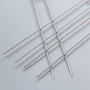 Paquete de 12 Brochetas de Acero Inoxidable para Alitas de Pollo con Doble Punta y Mango de Madera para Asar Carne, <span class=keywords><strong>Camarones</strong></span>, Pollo y Verduras - Product Image 5