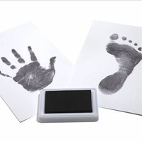 Kit d'empreintes de mains et d'empreintes de pas pour bébé de 12 mois cadre photo avec logo personnalisable pour la décoration de la maison cadre photo à tampon encreur pour bébé au toucher propre