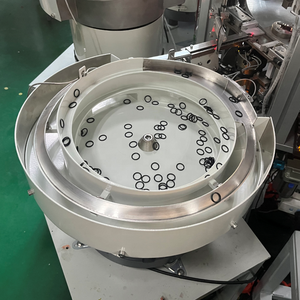 Alimentateur de pièces HUILIDE avec doublure <span class=keywords><strong>Habasit</strong></span> pour pièces humides ou huileuses - Product Image 5