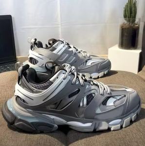 Chaussures de sport rétro originales de luxe, célèbres chaussures de créateur à LED, maille légère pour le printemps, l'été et l'automne - Product Image 5