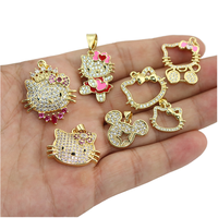 CZ8970 Pendentifs Breloques Adorables et Délicats en Forme de Tête de Chat Rose, Plaqué Or 18 carats, Micro-Pavé de Zircone Cubique et Émail Multicolore