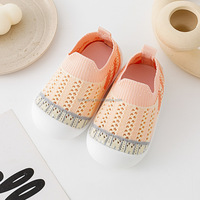 Sepatu bayi balita sol lembut antiselip sepatu kaus kaki bayi dalam ruangan berjalan sepatu bayi baru lahir laki-laki dan perempuan musim semi dan musim gugur antijatuh