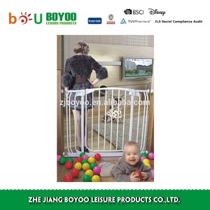 Clôture <span class=keywords><strong>de</strong></span> sécurité d'escalier réglable à fermeture automatique barrière <span class=keywords><strong>de</strong></span> sécurité rétractable personnalisée pour animaux <span class=keywords><strong>de</strong></span> compagnie pour nourrissons bébés animaux <span class=keywords><strong>de</strong></span> compagnie parcs pour enfants pression - Product Image 5