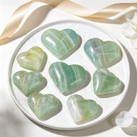 Prix d'usine Produits de guérison spirituelle Artisanat en cristal naturel Calcite aqua Calcite des Caraïbes Pierre en forme de cœur pour la décoration intérieure et les cadeaux