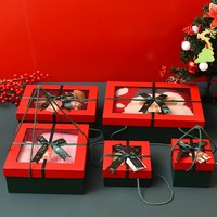 Kotak Kaku dari Bahan Daur Ulang Kotak Hadiah Natal Merah dengan Jendela Transparan Desain Pita Kotak Kemasan Permen Cokelat