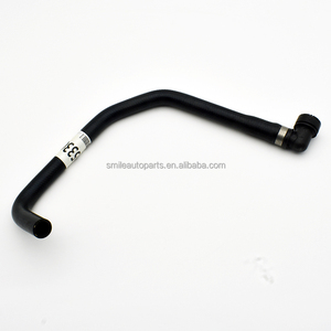 Tuyau de radiateur de pièces d'auto de sourire pour <span class=keywords><strong>Volvo</strong></span> <span class=keywords><strong>XC</strong></span>-<span class=keywords><strong>90</strong></span> <span class=keywords><strong>2002</strong></span>-2006 nouvelle condition tuyau de liquide de refroidissement pompe à eau en caoutchouc 30745315 30745330 30745332 - Product Image 4