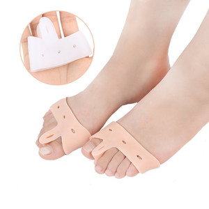 Semelles intérieures de sport en silicone confortables avec correcteur d'<span class=keywords><strong>hallux</strong></span> <span class=keywords><strong>valgus</strong></span>, séparateurs d'orteils en gel, supports de voûte plantaire et protection pour <span class=keywords><strong>chaussures</strong></span> contre le <span class=keywords><strong>hallux</strong></span> <span class=keywords><strong>valgus</strong></span> - Product Image 1