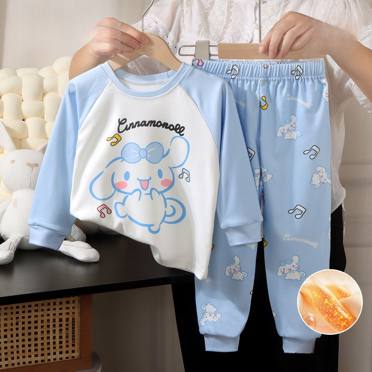 Costume de dessin animé [lapin musical]