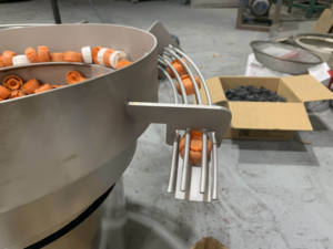 Alimentatore a Vibrazione per Tappi di Bottiglia, Macchina Automatica per Smistamento e Alimentazione - Product Image 5