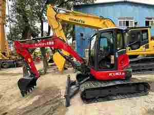 รถขุดตีนตะขาบ 3 ตัน ยี่ห้อดัง รุ่น KX135 พร้อมเครื่องยนต์ KUBOTA กระบอกไฮดรอลิก Eaton เหมาะสำหรับงานก่อสร้าง สภาพดี - Product Image 4