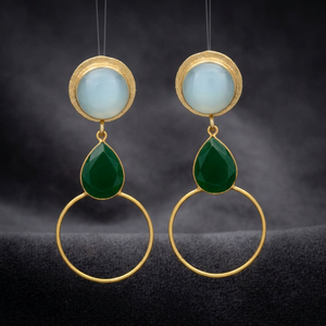 Pendientes Colgantes Plateados en Oro con Turquesa y Ónix Verde, Hechos a Mano, Estilo Étnico, Unisex - Product Image 3