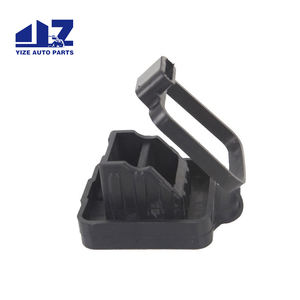 Récepteurs Bouchon d'<span class=keywords><strong>attelage</strong></span> Couvre Récepteur Insert TPE Crochet de remorquage de voiture Tube Bouchon d'<span class=keywords><strong>attelage</strong></span> Couvercle d'<span class=keywords><strong>attelage</strong></span> de remorque pour Jeep Wrangler Ford F150 <span class=keywords><strong>Ram</strong></span> - Product Image 4