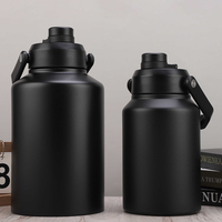 Pichet à eau d'extérieur de grande capacité de 1 gallon, flacon de gymnastique sportive de 128oz, bouteille d'eau en acier inoxydable pour l'école en métal avec poignée