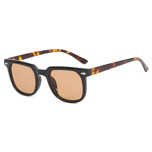High Quality Women's <b>Square</b> Fashionable UV400 <b>Sunglasses</b> Trendy Retro Sun Protection - Product Image 1