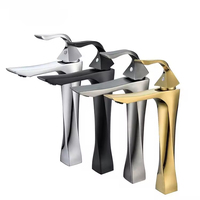 Robinet de lavabo haut de gamme à levier unique avec cartouche céramique, finition chrome poli, design moderne et luxueux, pour lavabo haut.