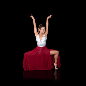 Robe de danse lyrique rouge à paillettes écarlate - Product Image 1