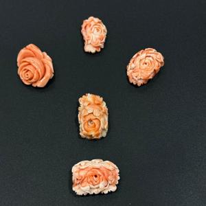 Piedra preciosa tallada de Coral antiguo Piedra preciosa de Coral Natural Talla floral para joyería y colección Piedra preciosa de Coral rojo - Product Image 3