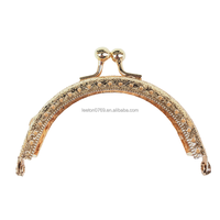 Stock d'approvisionnement 8.5cm 6 couleurs bonne qualité boule embrassé métal Sewiing sac à main cadre métal sac cadre