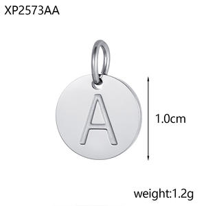 Moda plata y oro joyería alfabeto encantos venta al por mayor de acero inoxidable <span class=keywords><strong>griego</strong></span> alfabeto letra encantos - Product Image 4