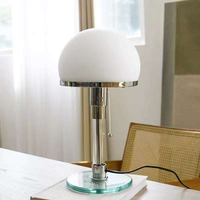 Nouvelle lampe de table de style nordique moderne Bauhaus, corps en verre, électrique 5V, commande par interrupteur, LED, protection des yeux, température de couleur réglable