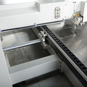 Machine à coudre informatisée Dahao System 6040G pour la fabrication de chaussures, de capuchons et de sièges de voiture - Product Image 4