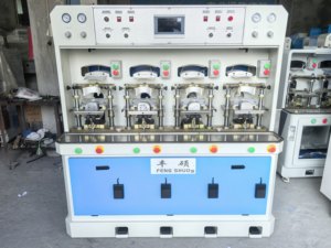 FS-915 Macchina Automatica Multistazione per Modellare Tomaie di <span class=keywords><strong>Scarpe</strong></span> in Pelle, Controllata da PLC, per Contornatura di Precisione di Talloni e Punte, 380V 1 - Product Image 3