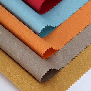 Vải Hình Lục Giác <span class=keywords><strong>100</strong></span> Sợi Nhân Tạo Lưới Bóng Đá Nhiều Lớp 75d Vải Oxford Họa Tiết Bóng Đá Vải Phủ Polyurethane - Product Image 5