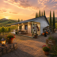Maison de jardin modulaire préfabriquée avec terrasse couverte, pergola et écran à lattes pour les loisirs en plein air et les réunions de famille