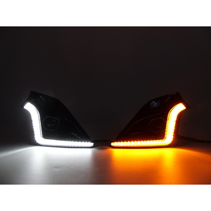 Para Toyota Hilux GR Sport 2023-2026, Luces Delanteras de Conducción Diurna DRL con Luces Antiniebla y Señales de Giro Amarillas, 2 Piezas - Product Image 4