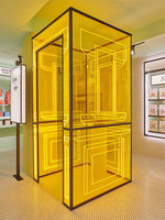 Vitrine d'exposition en acrylique sur mesure pour figurines, boîtes mystères, présentoir à vin, mur d'accentuation, aménagement de magasin, transparent/blanc glacier