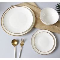 Soupe de porcelaine osseuse vaisselle de luxe en relief 5.5 10 pouces vaisselle carrée 12 personnes ensemble complet assiettes en céramique blanche bol assorti