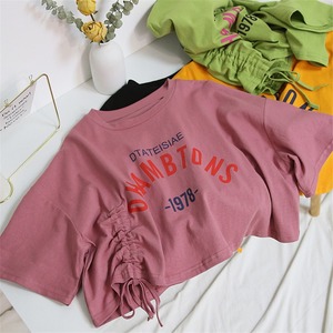 Camiseta corta de mujer al por mayor con diseño único de cordón y estampado de letras, camisetas de manga corta con estilo. - Product Image 6