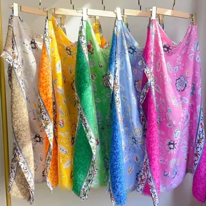 2024 Newest Fashion Spring Summer Lightweight Cotton Voile Printed Scarves Muslim Women Head Wraps Shawl Beach Cover Poncho