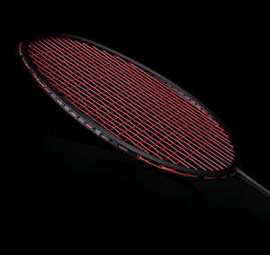 Les raquettes de <span class=keywords><strong>badminton</strong></span> en fibre de carbone offrent une absorption des chocs et une expérience de jeu extrêmement confortable. - Product Image 1