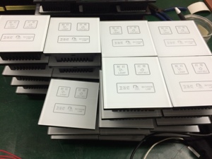 Modern beyaz 220V kablosuz panelli kapı Bell daire ve Villa için otel odası numarası işareti ile fiş güç kaynağı - Product Image 4