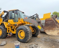 Chargeuse sur pneus Volvo L120H d'occasion en bon état, peinture d'origine, chargeuse frontale Volvo L120H d'occasion pour la construction