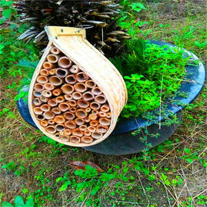 บ้านผึ้งแบบแขวนทำมือจากไม้ไผ่ธรรมชาติ เป็นมิตรกับสิ่งแวดล้อม ปลอดภัยสำหรับผึ้งและสัตว์ป่า - Product Image 3