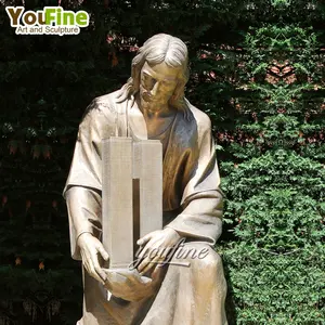 Coulée grandeur nature en cuivre Jésus Christ Bronze tenant <span class=keywords><strong>le</strong></span> World Trade Center - Product Image 1