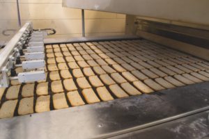 Le Veline Snack Pain grillé aux câpres et à la tomate 120 g GVERDI Italian Food Selection MADE in ITALY Apéritifs Snacks salés - Product Image 2