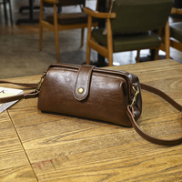 Sac à main vintage en cuir PU huilé pour femme, style rétro, sac bandoulière avec sangle réglable
