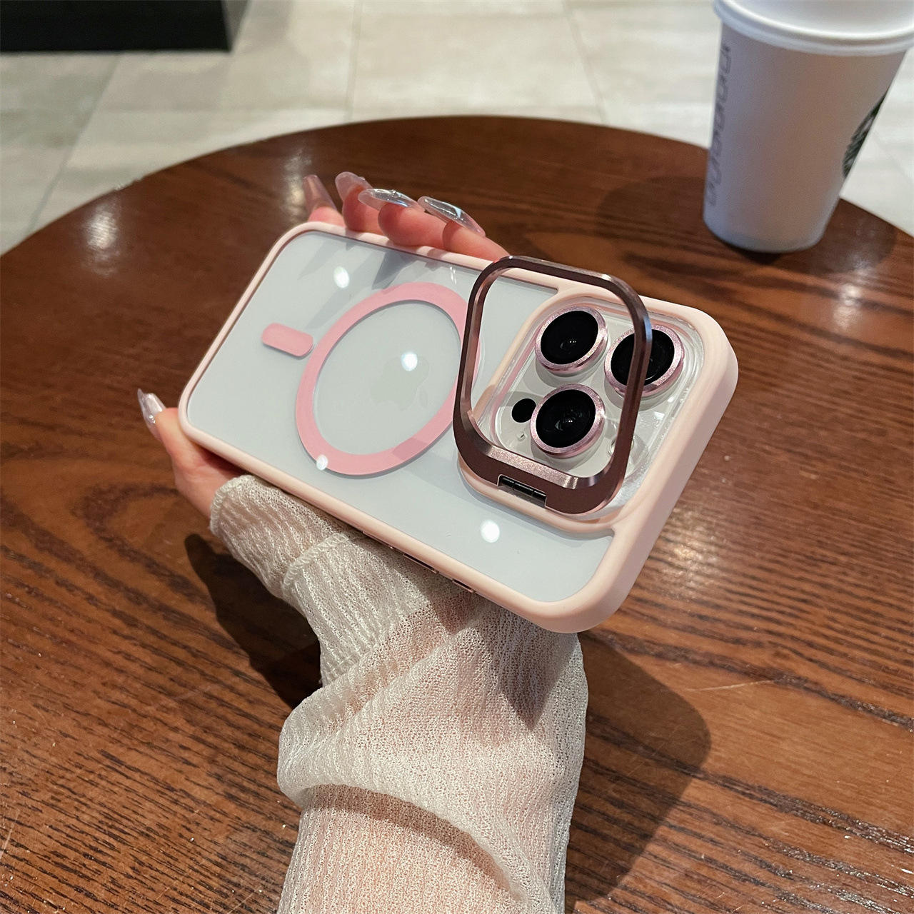 Rose + protecteur d'objectif