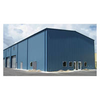 Usine de fabrication de structures en acier PEB sur mesure, usine industrielle préfabriquée avec système de grue, certifiée CE